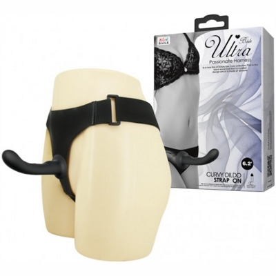 «Ultra Harness Curvy Dildo» - Страпон - фото